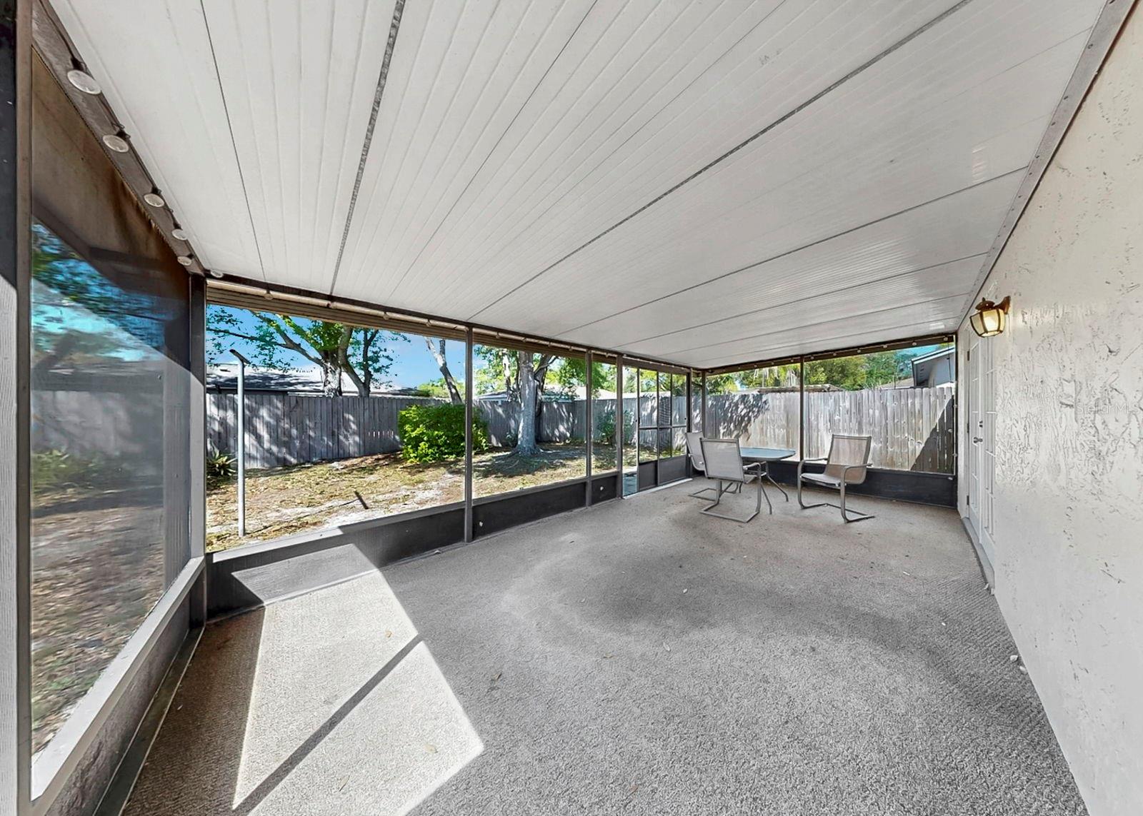 Image 41 of 60 For 1006 Saxon Court