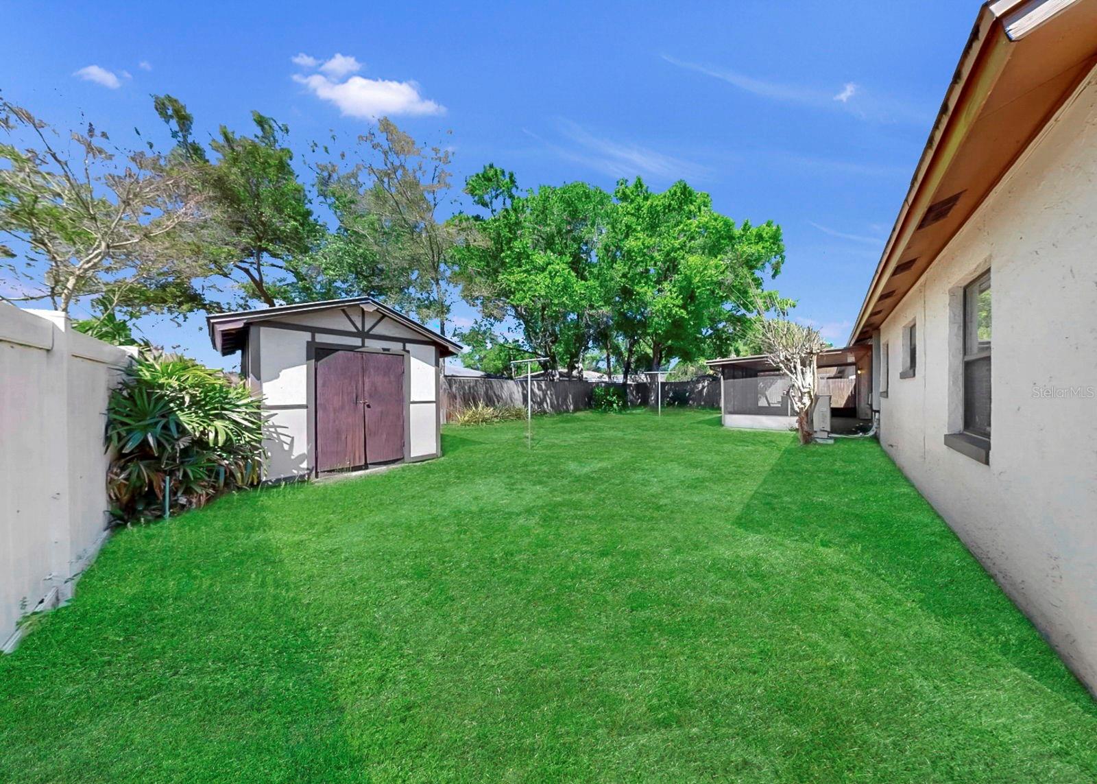 Image 44 of 60 For 1006 Saxon Court