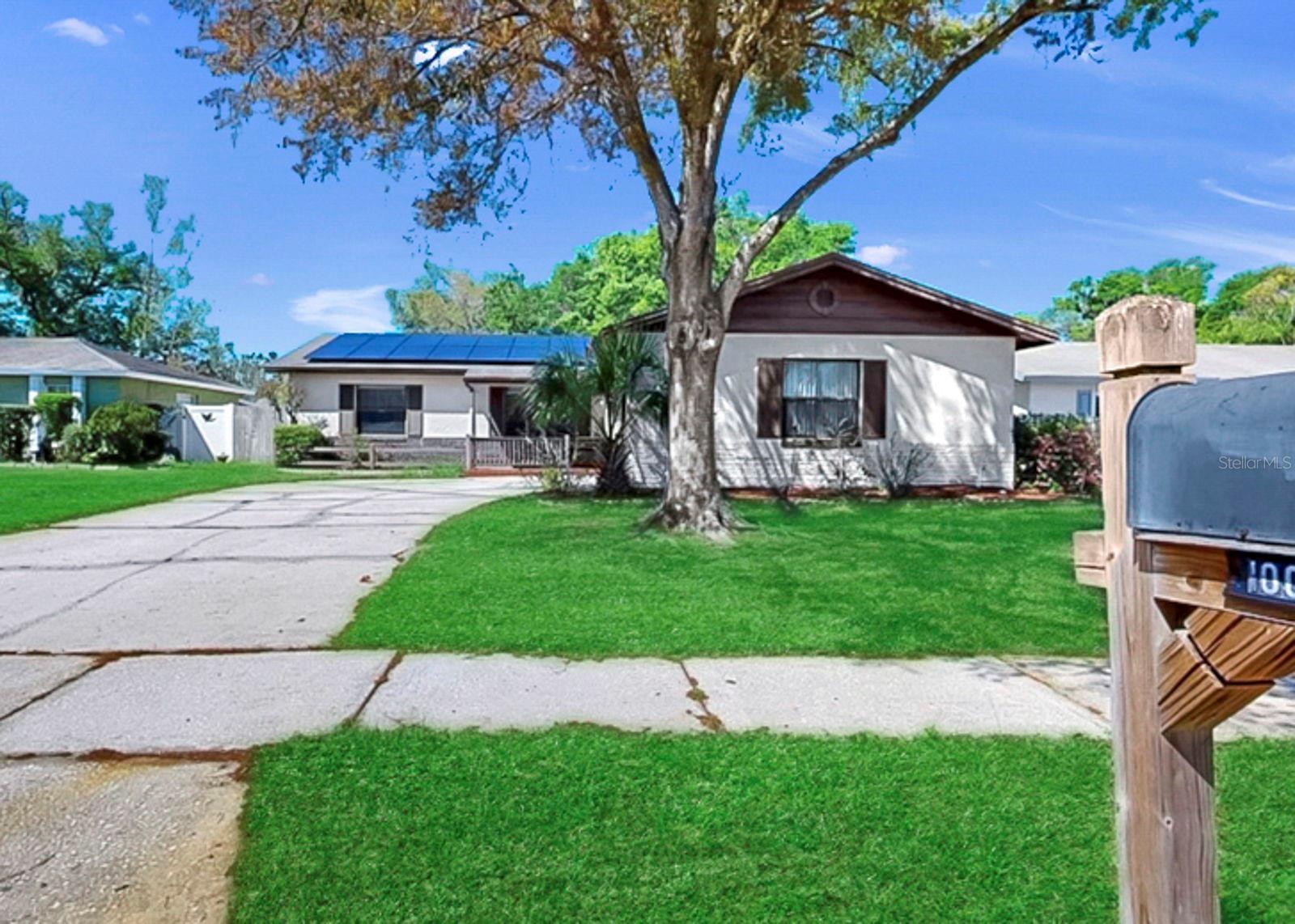 Image 5 of 60 For 1006 Saxon Court