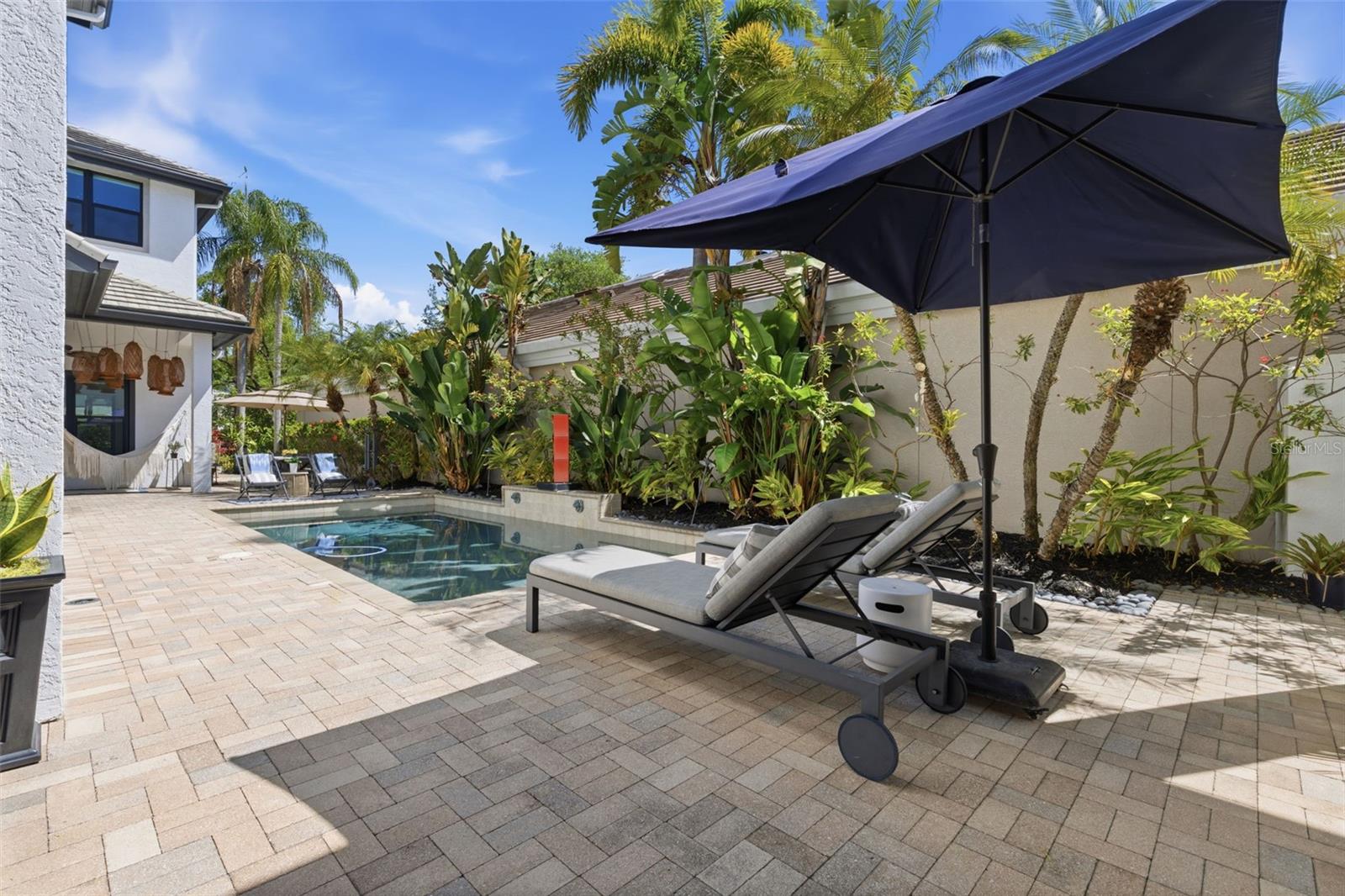 Image 53 of 82 For 904 Anchorage Road