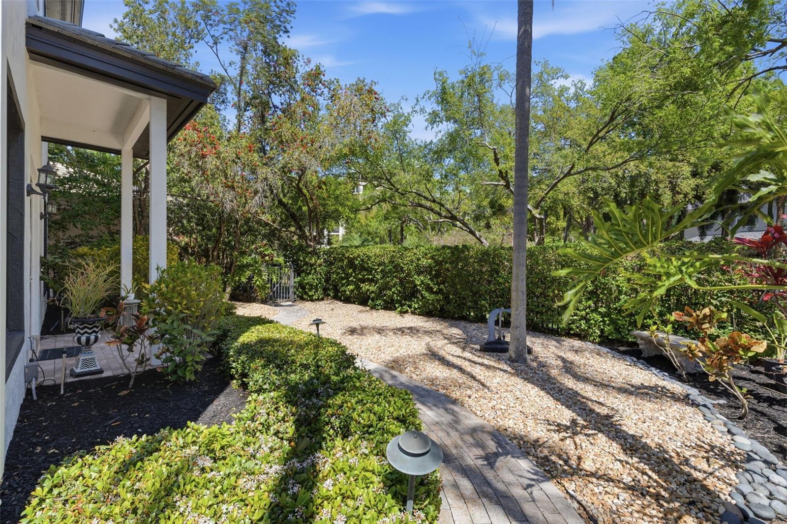 Image 67 of 82 For 904 Anchorage Road