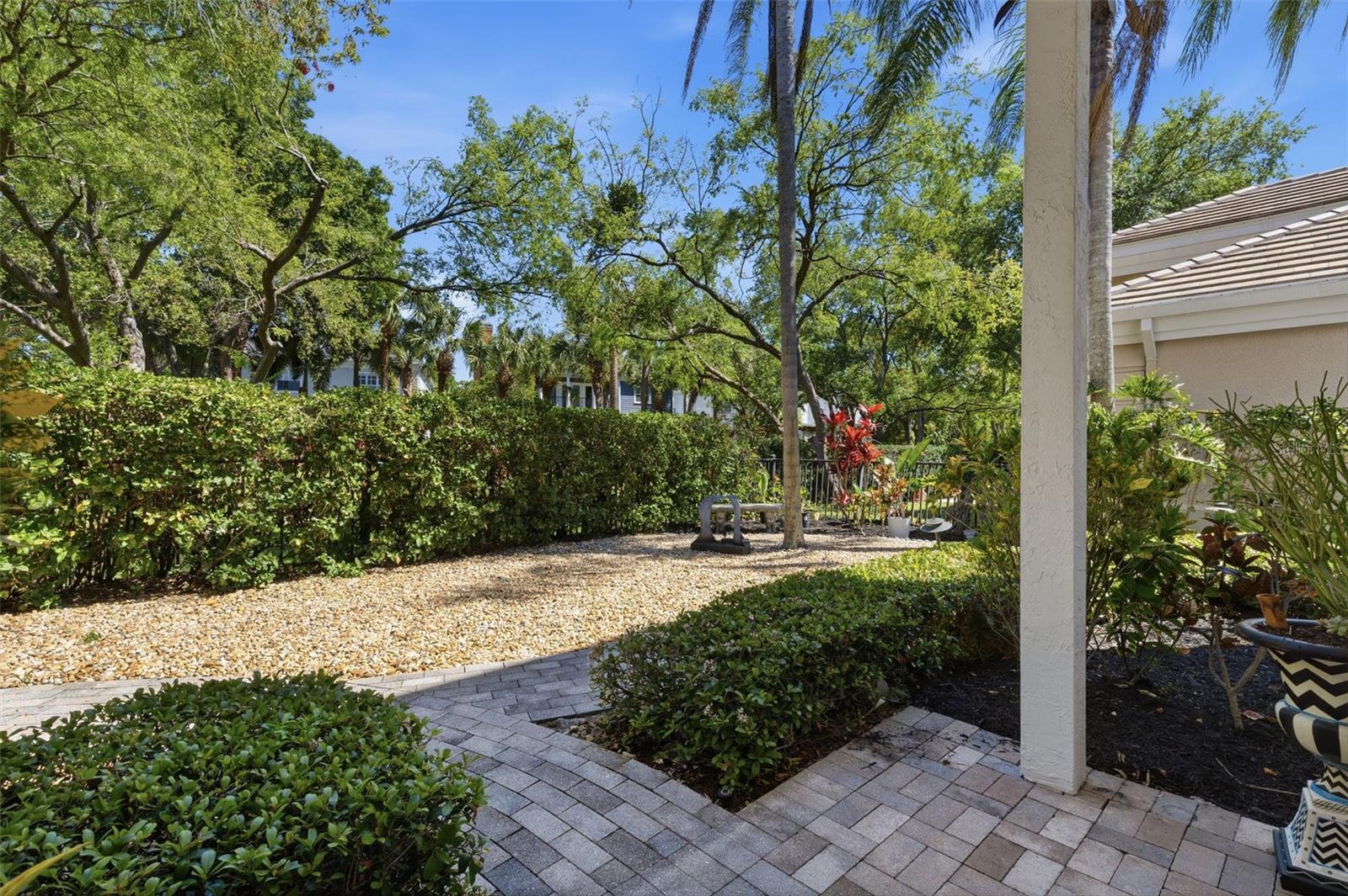 Image 69 of 82 For 904 Anchorage Road