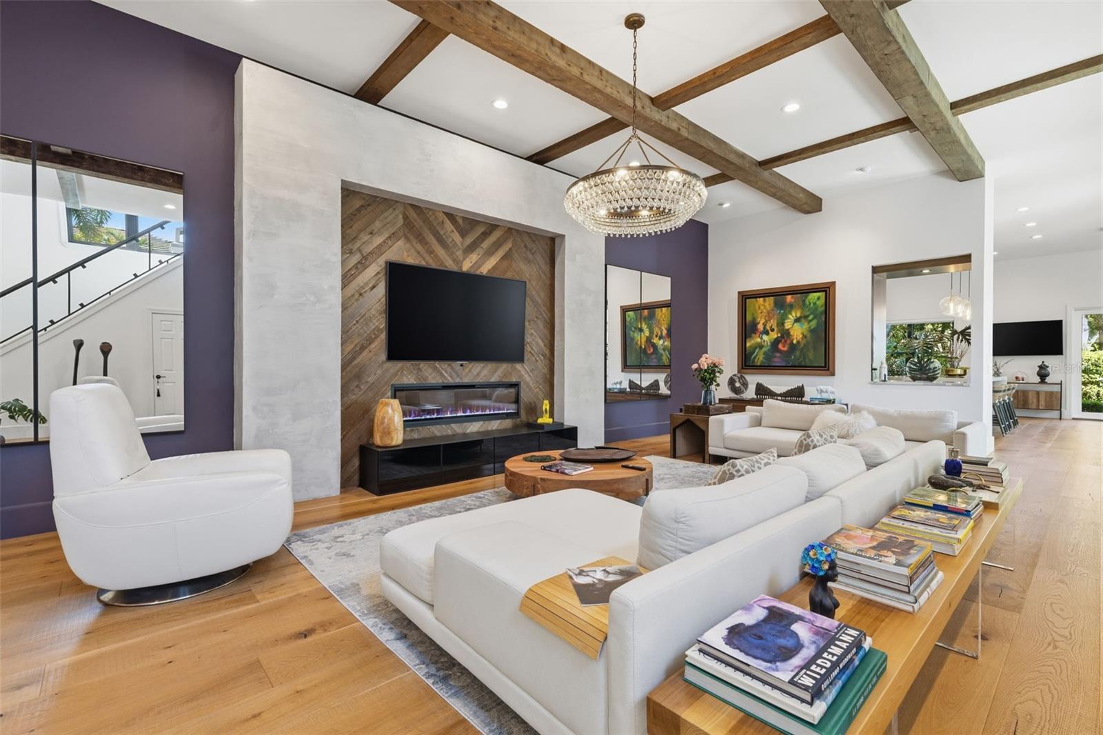 Image 7 of 82 For 904 Anchorage Road