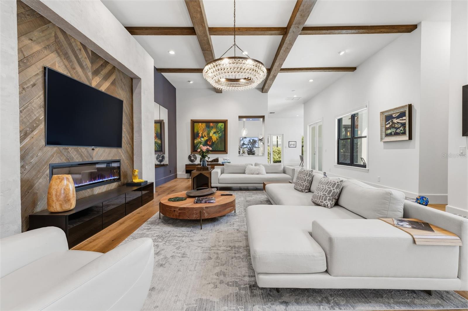 Image 8 of 82 For 904 Anchorage Road