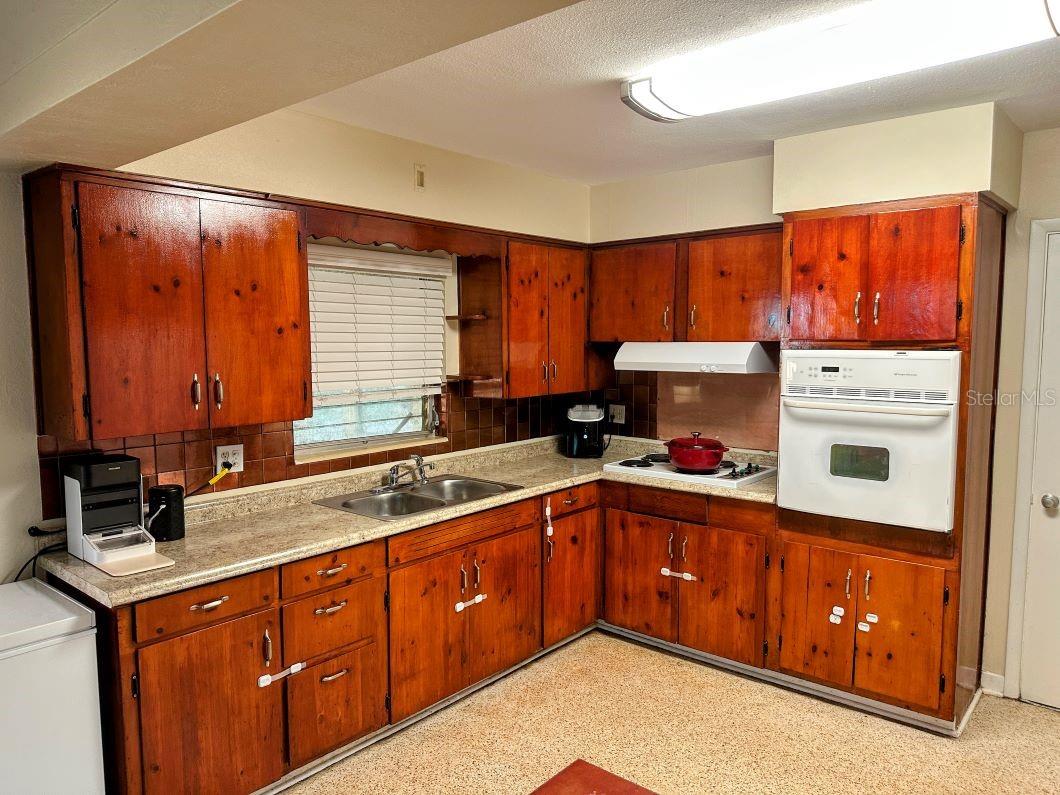 Image 6 of 18 For 5012 26th Avenue S