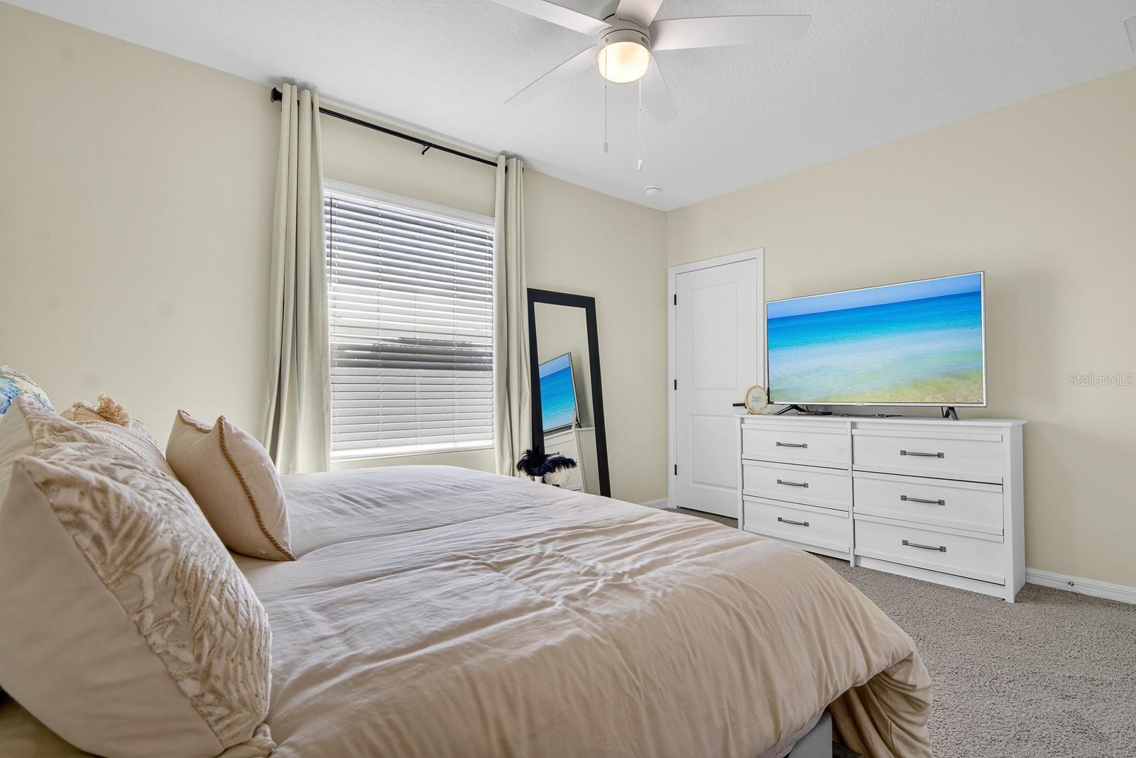 Image 16 of 38 For 350 Mangrove Shade Circle