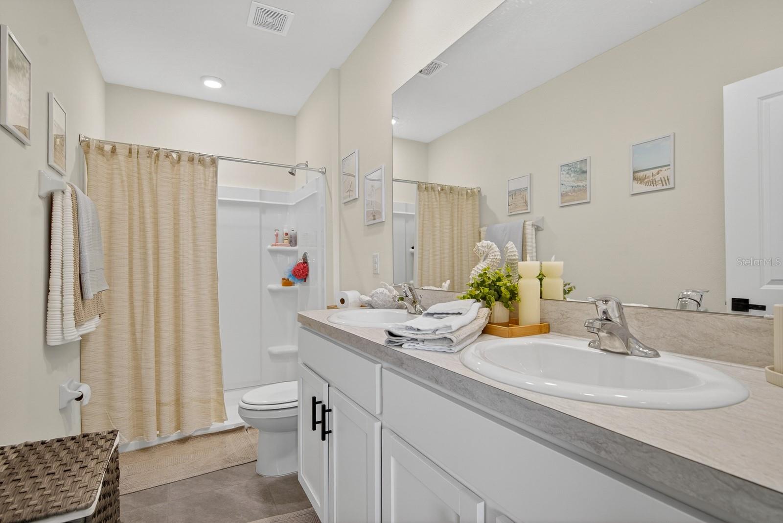 Image 17 of 38 For 350 Mangrove Shade Circle