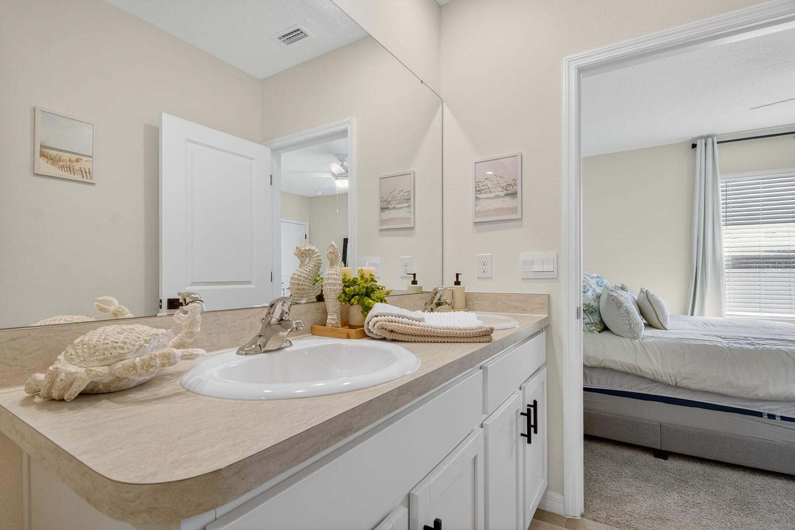 Image 18 of 38 For 350 Mangrove Shade Circle