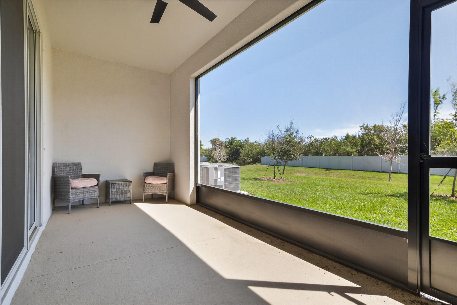 Image 25 of 38 For 350 Mangrove Shade Circle