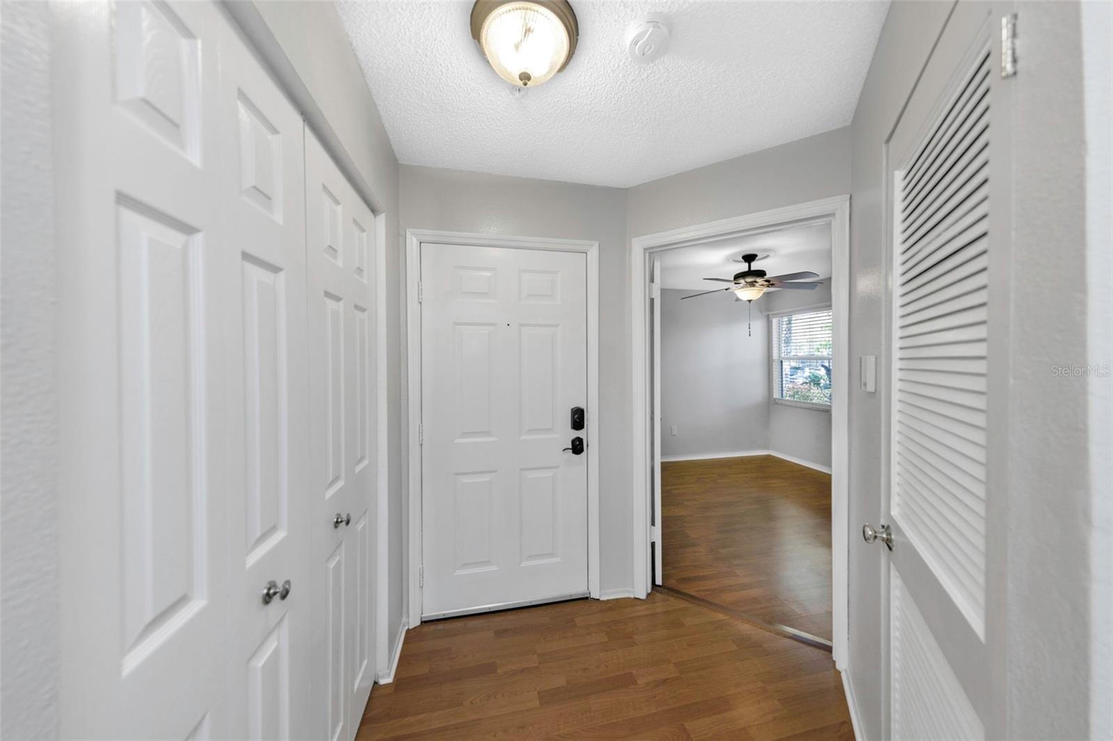 Image 4 of 33 For 2400 Feather Sound Drive 412