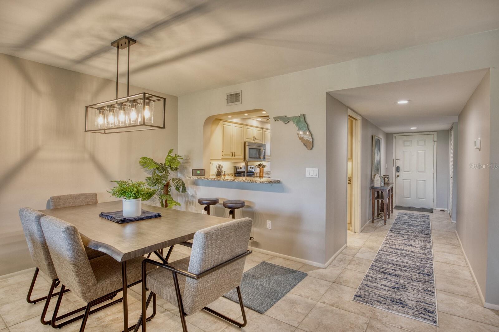 Image 14 of 47 For 5640 Golf Pointe Drive 101