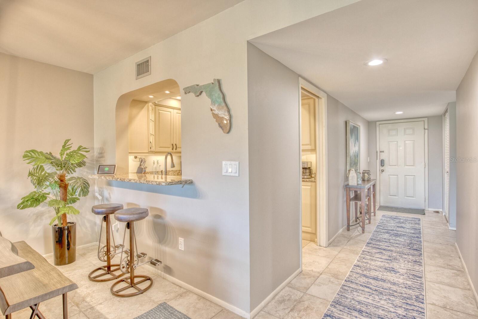 Image 3 of 47 For 5640 Golf Pointe Drive 101