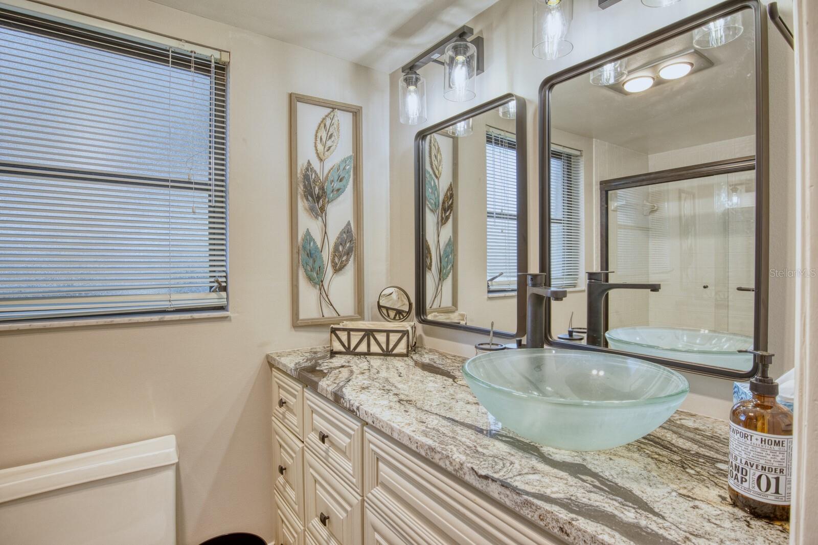 Image 31 of 47 For 5640 Golf Pointe Drive 101