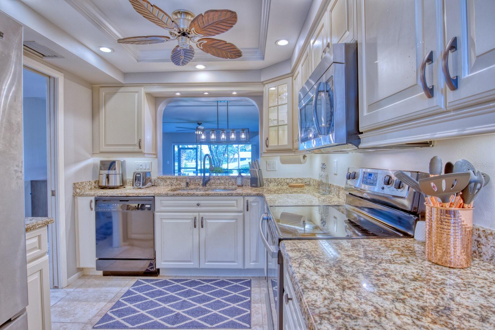 Image 7 of 47 For 5640 Golf Pointe Drive 101