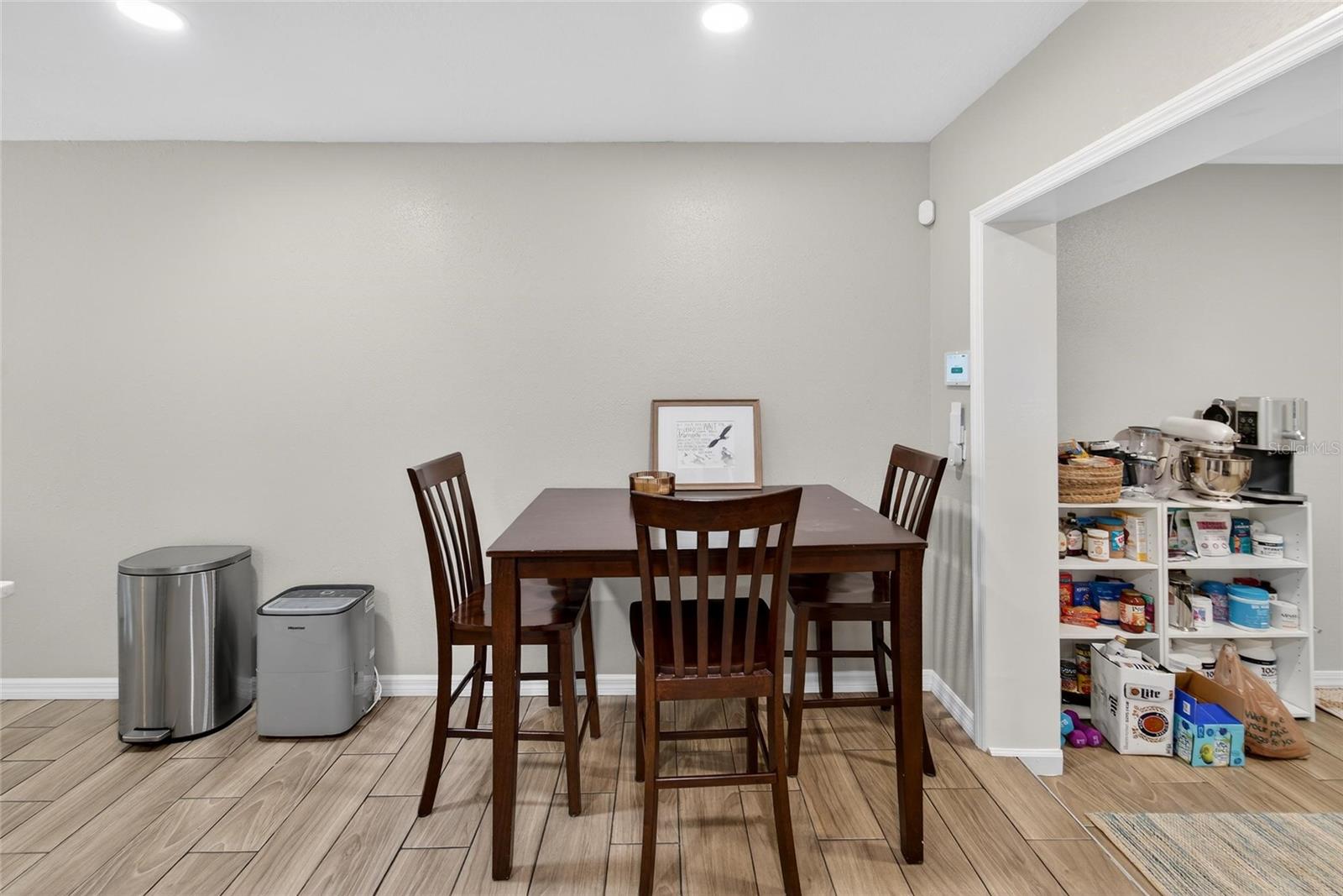 Image 22 of 48 For 5502 Peach Avenue