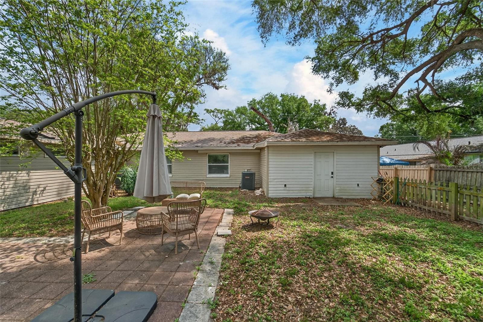 Image 40 of 48 For 5502 Peach Avenue