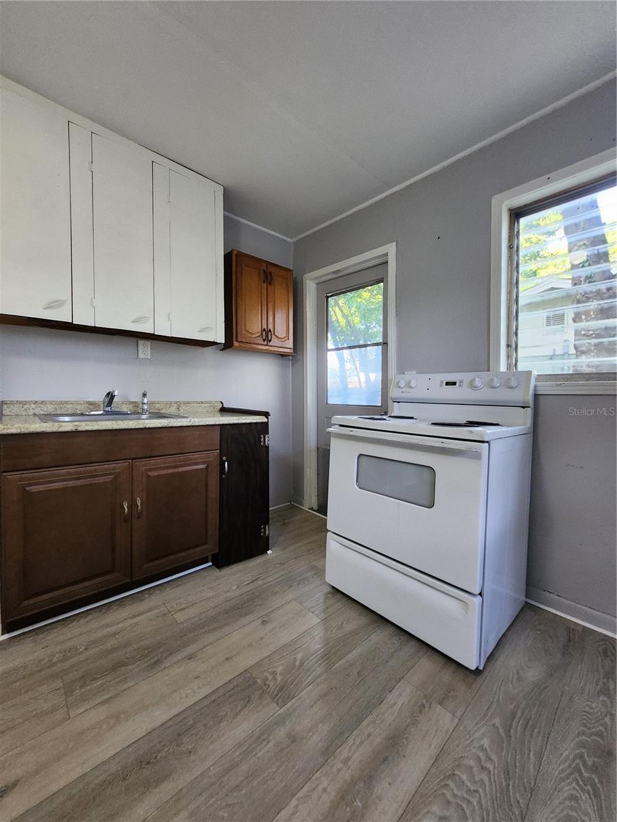 Image 2 of 5 For 302 121st Avenue