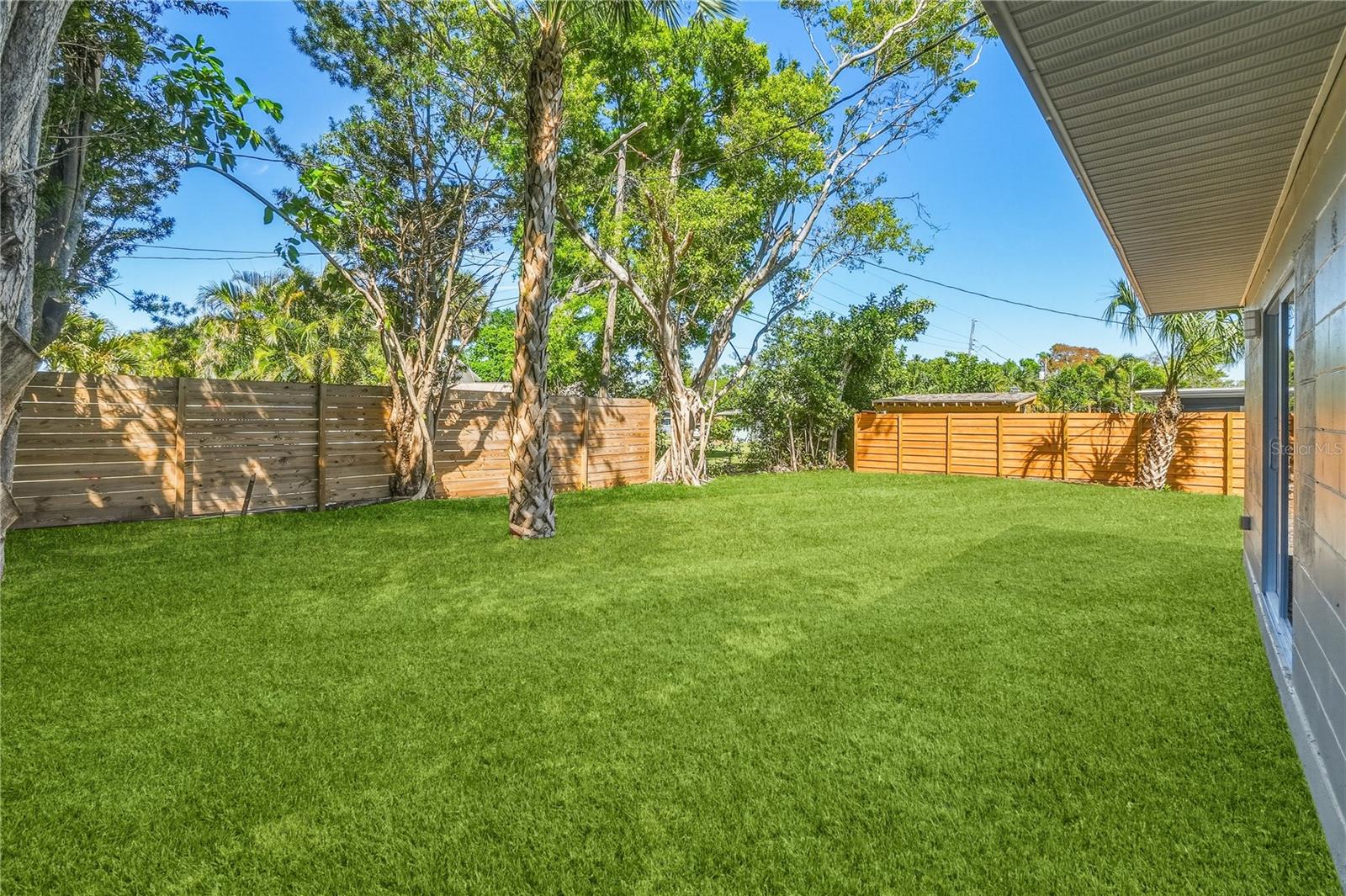 Image 23 of 24 For 11525 81st Place