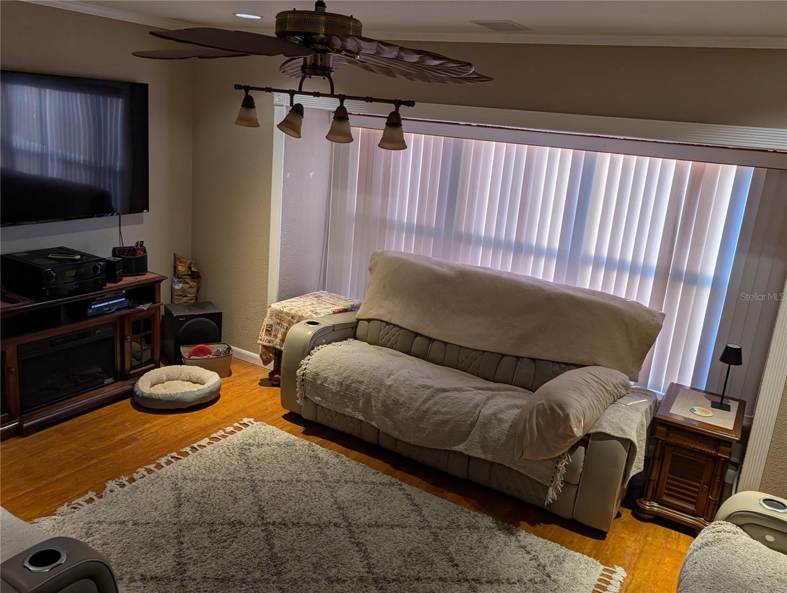 Image 5 of 8 For 6817 Mitchell Circle