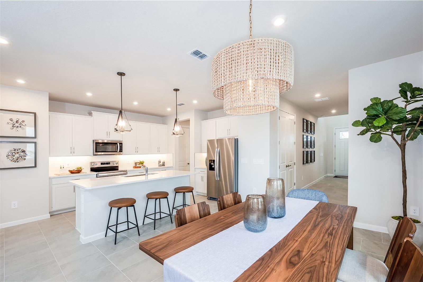 Image 9 of 22 For 5647 Skylight Way