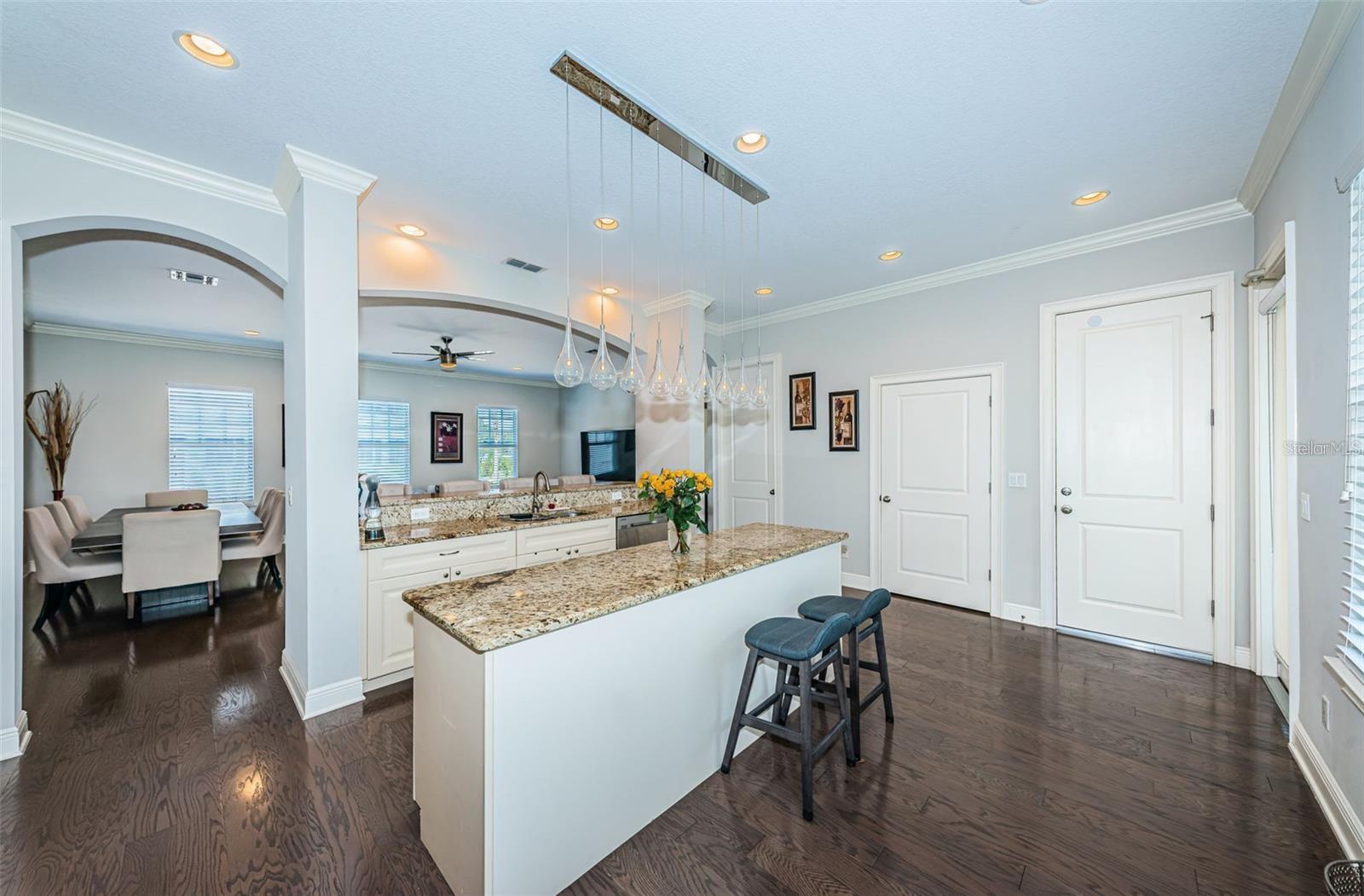 Image 16 of 57 For 7004 Grevilla Avenue S