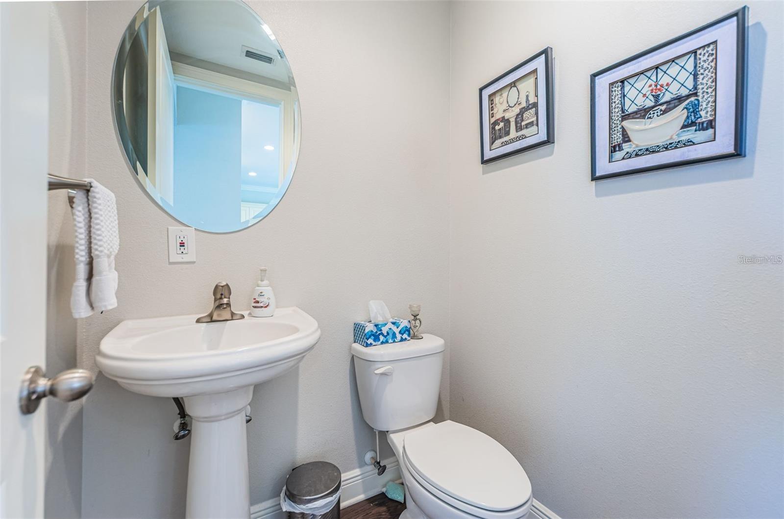 Image 20 of 57 For 7004 Grevilla Avenue S