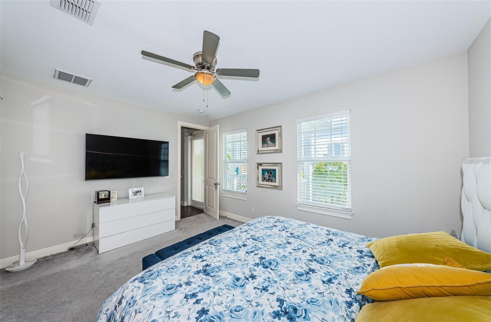 Image 22 of 57 For 7004 Grevilla Avenue S