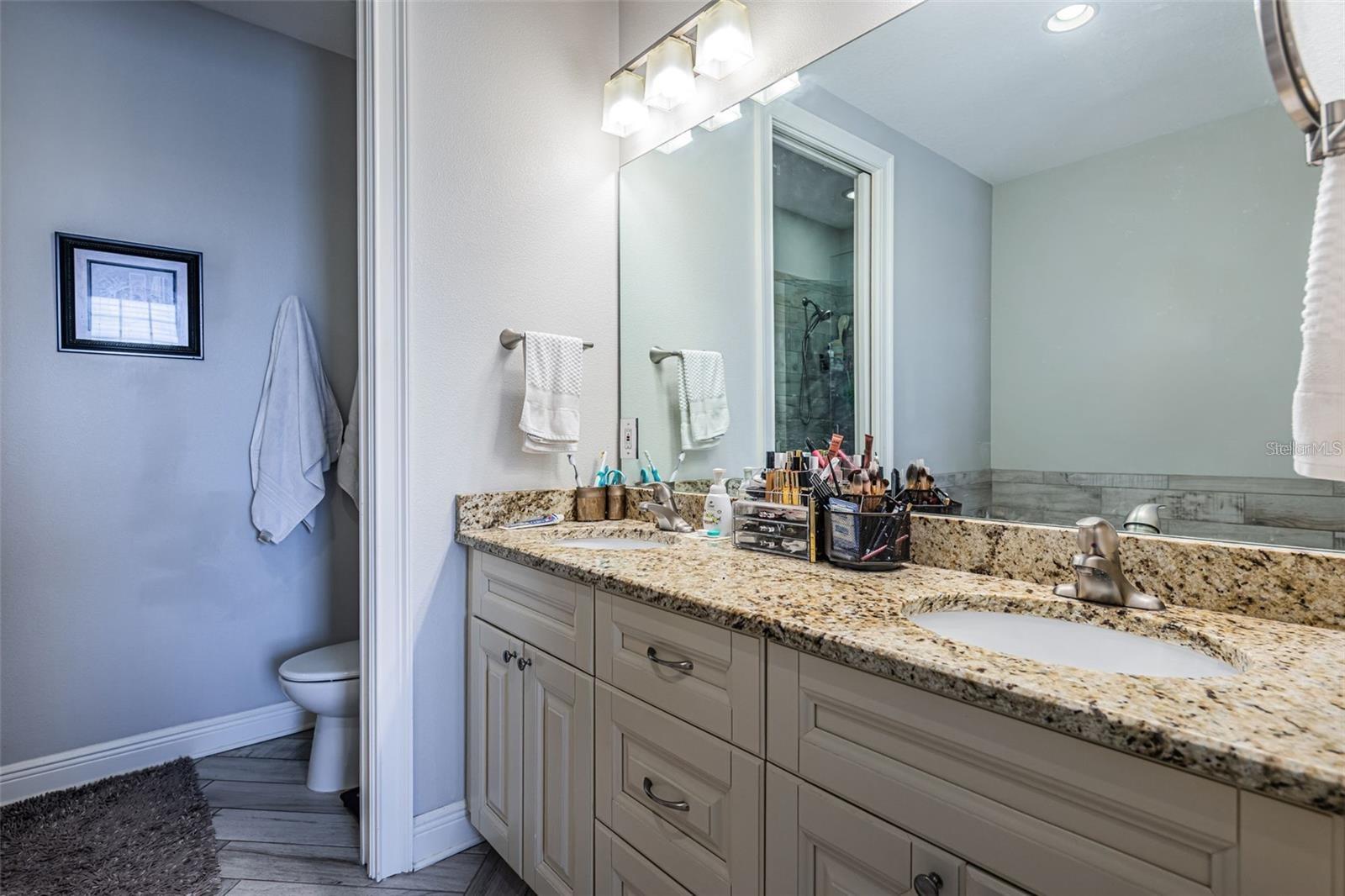 Image 25 of 57 For 7004 Grevilla Avenue S