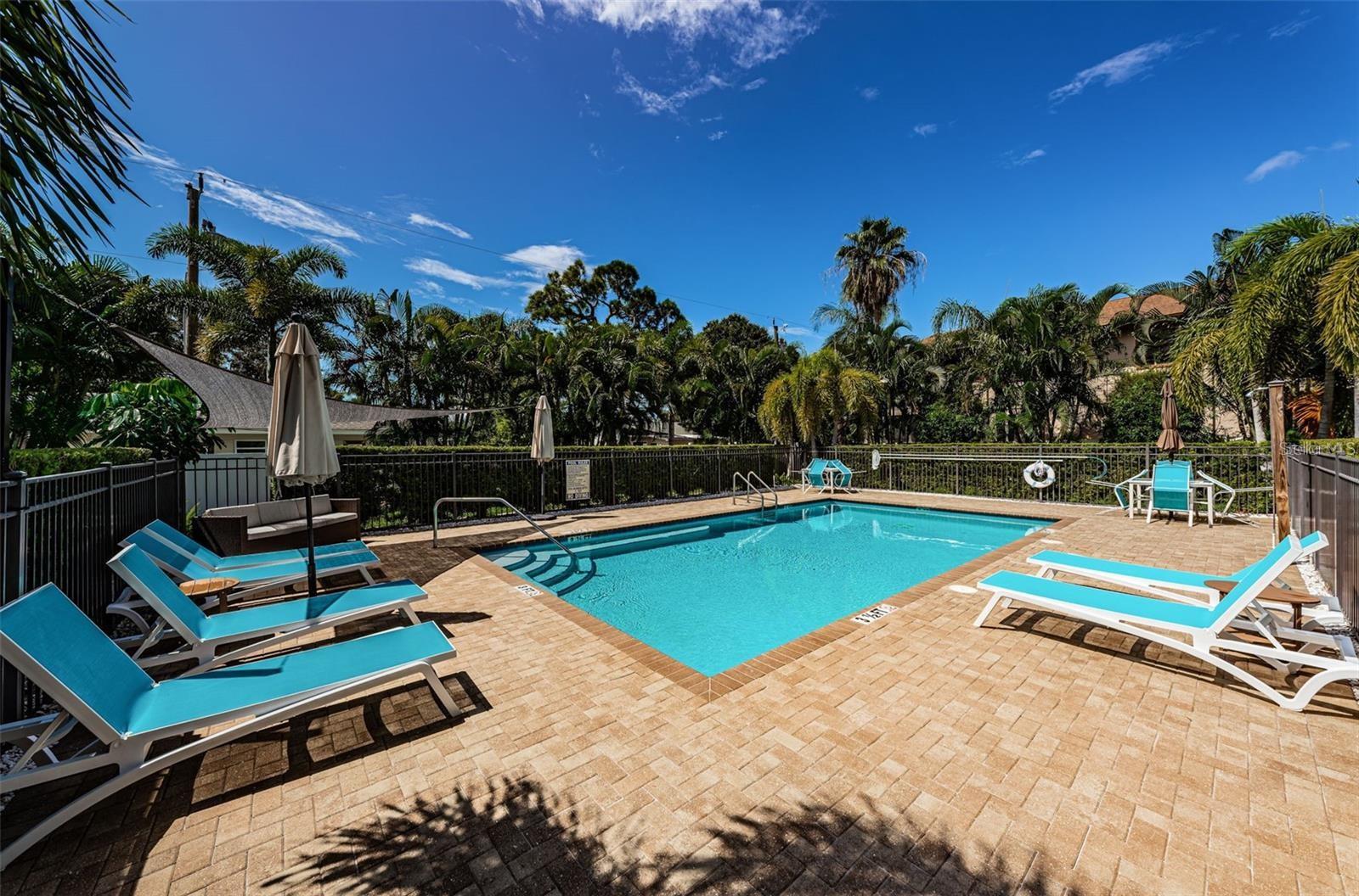 Image 42 of 57 For 7004 Grevilla Avenue S