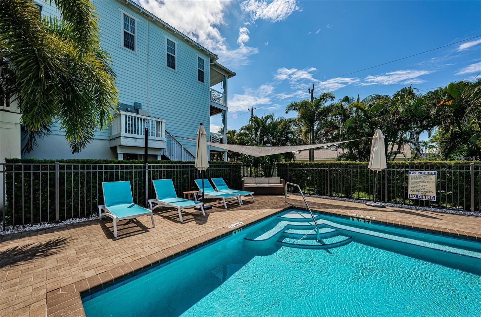 Image 43 of 57 For 7004 Grevilla Avenue S