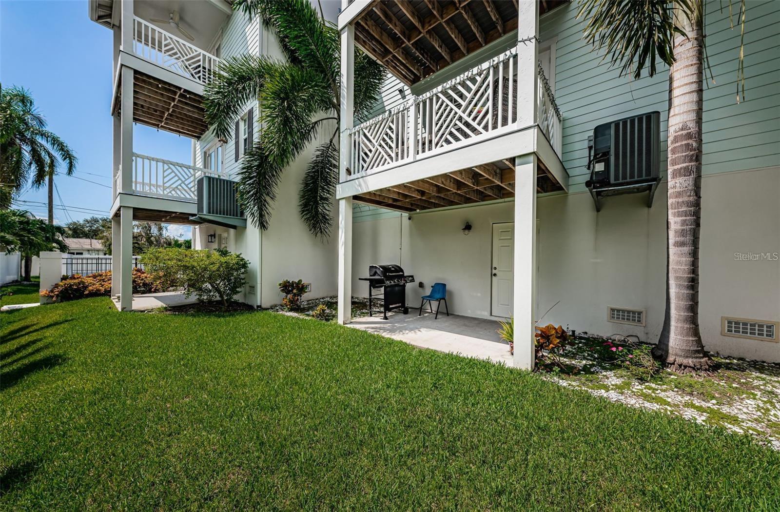 Image 45 of 57 For 7004 Grevilla Avenue S