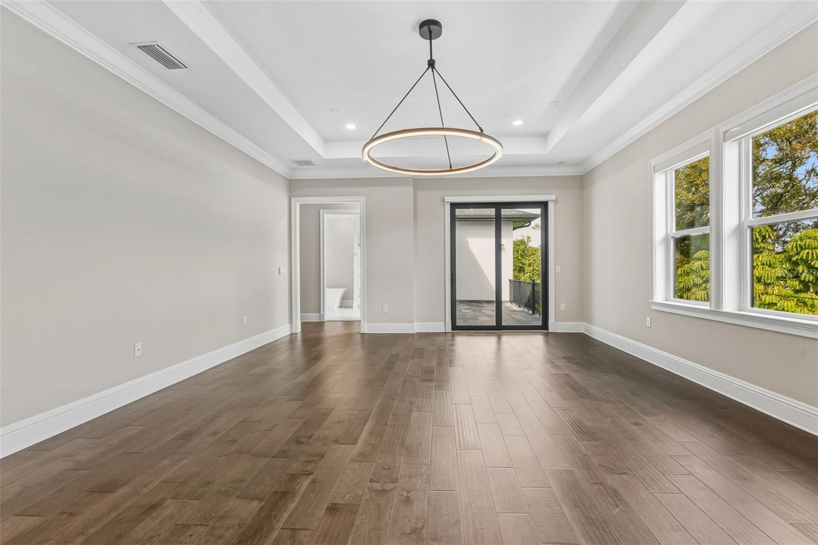 Listing photo id 29 for 481 Davis Boulevard