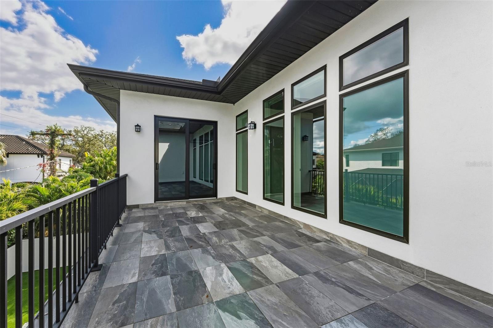 Listing photo id 59 for 481 Davis Boulevard