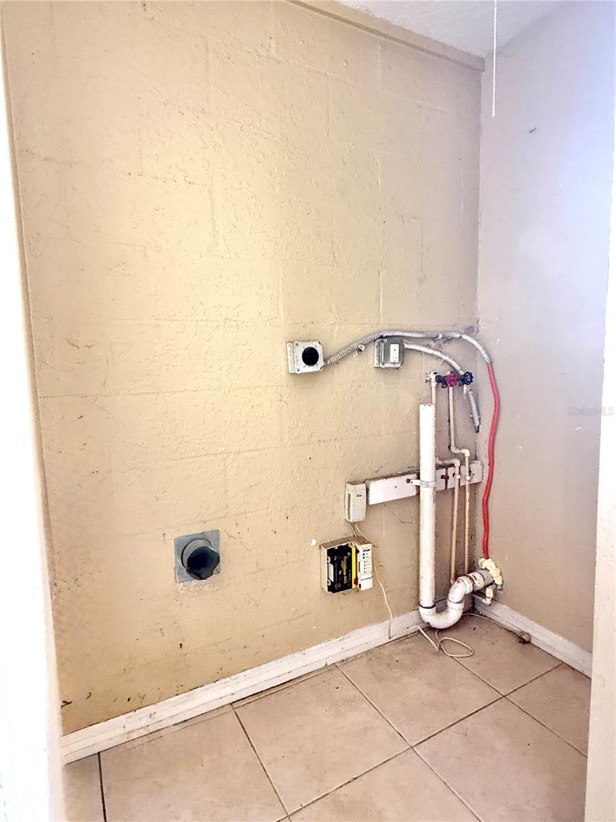 Image 9 of 14 For 3715 Idlewild Avenue