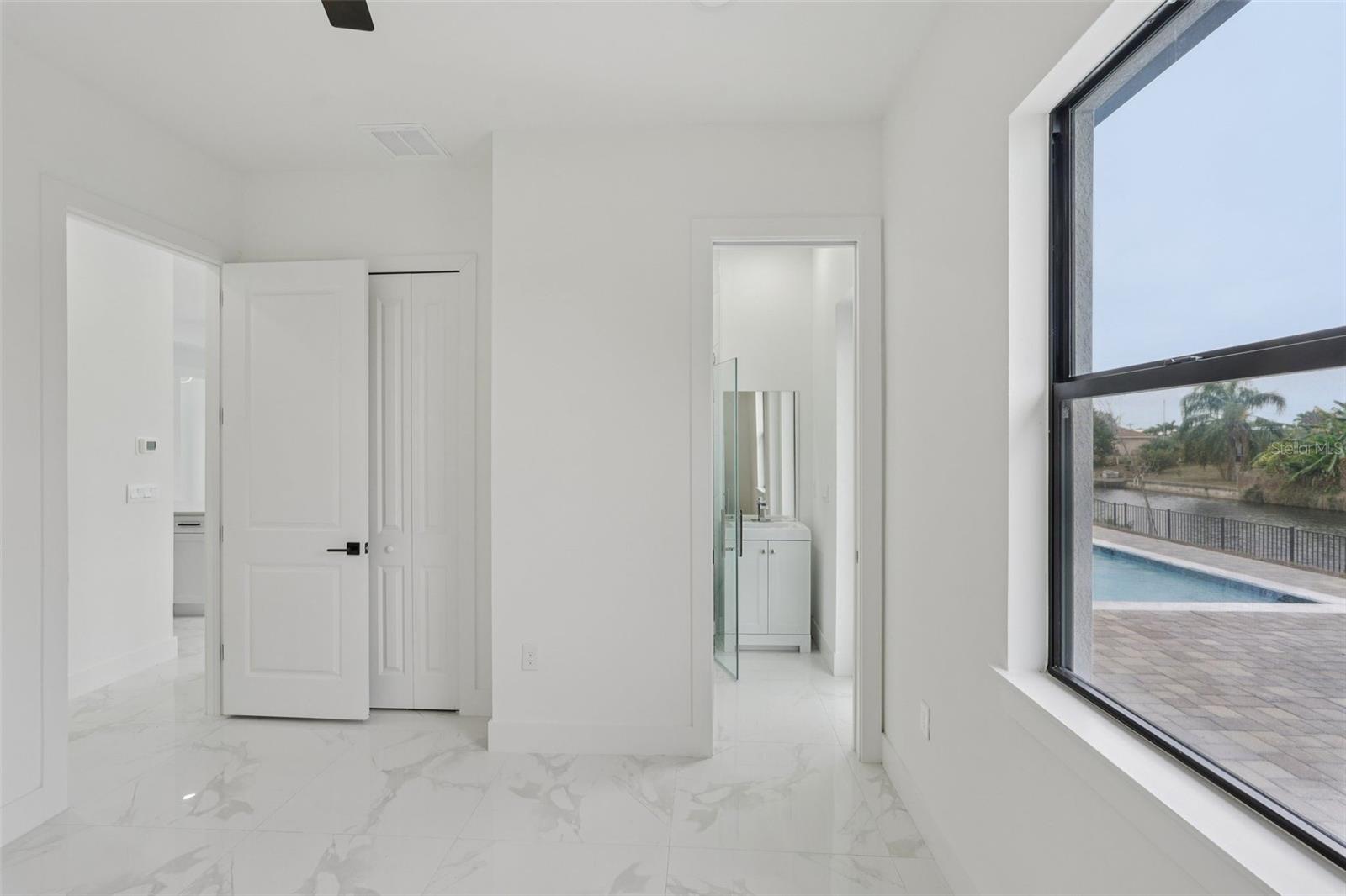 Image 24 of 52 For 12 17th Avenue