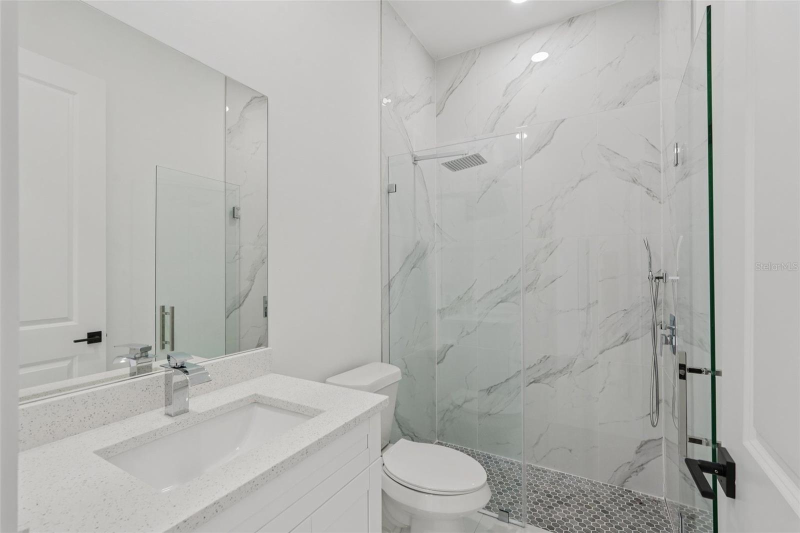 Image 27 of 52 For 12 17th Avenue