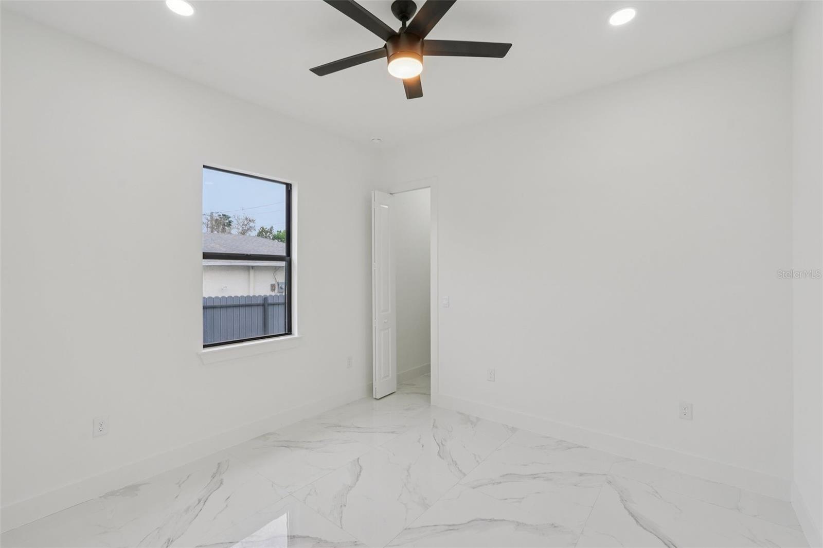 Image 28 of 52 For 12 17th Avenue