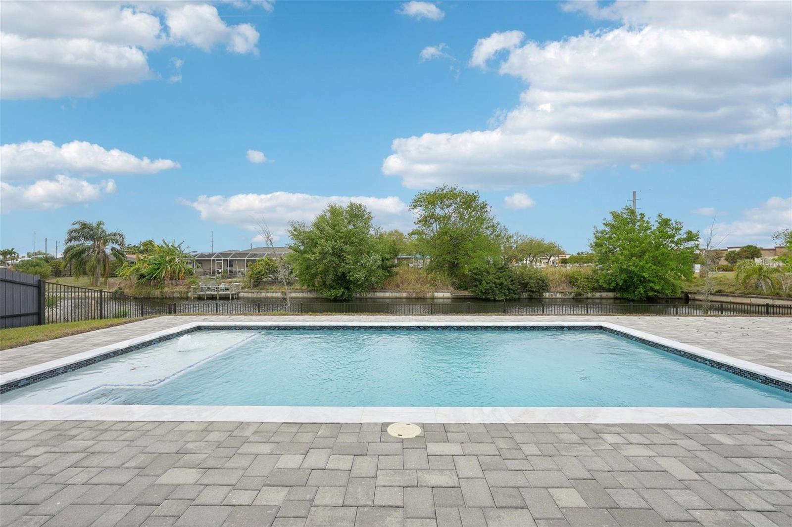 Image 36 of 52 For 12 17th Avenue