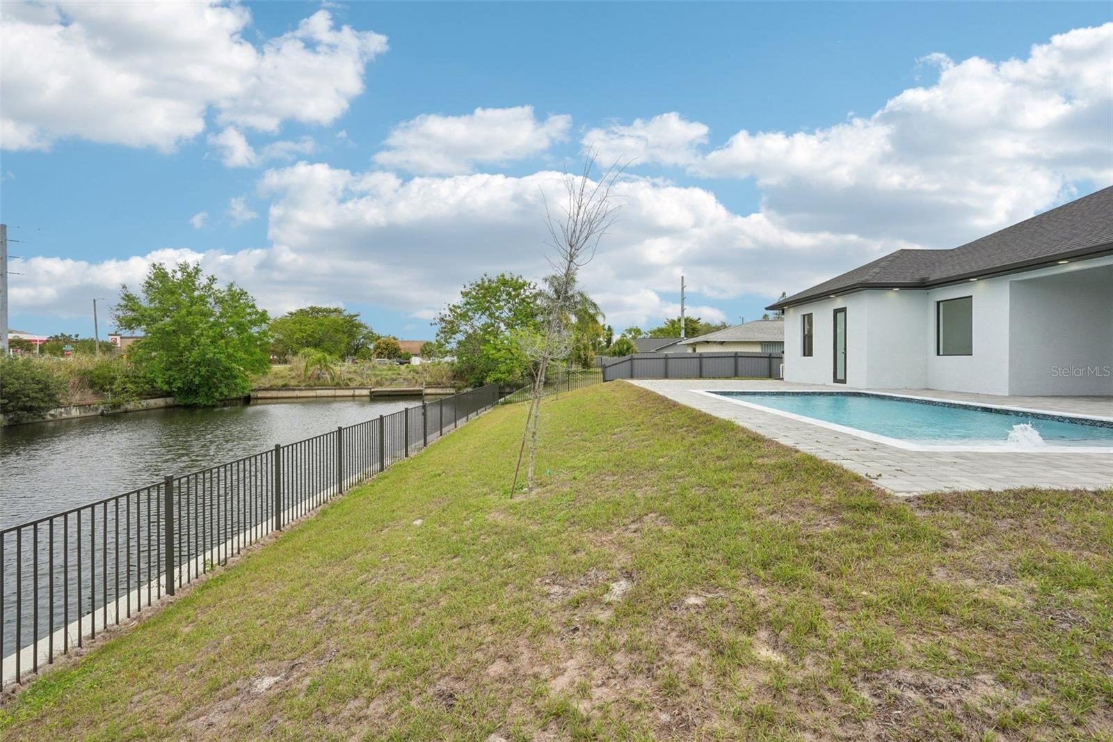 Image 42 of 52 For 12 17th Avenue