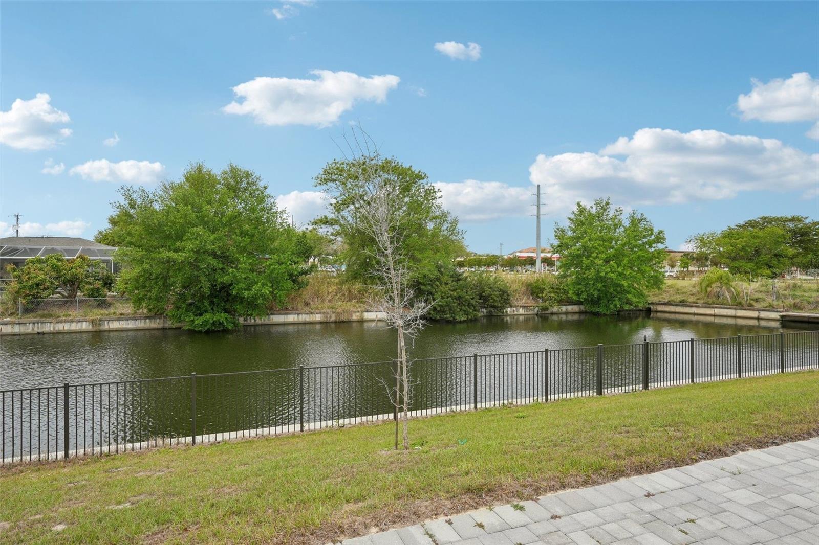 Image 44 of 52 For 12 17th Avenue