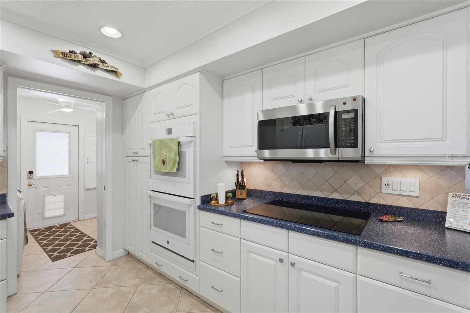 Image 13 of 34 For 5826 27th Terrace N