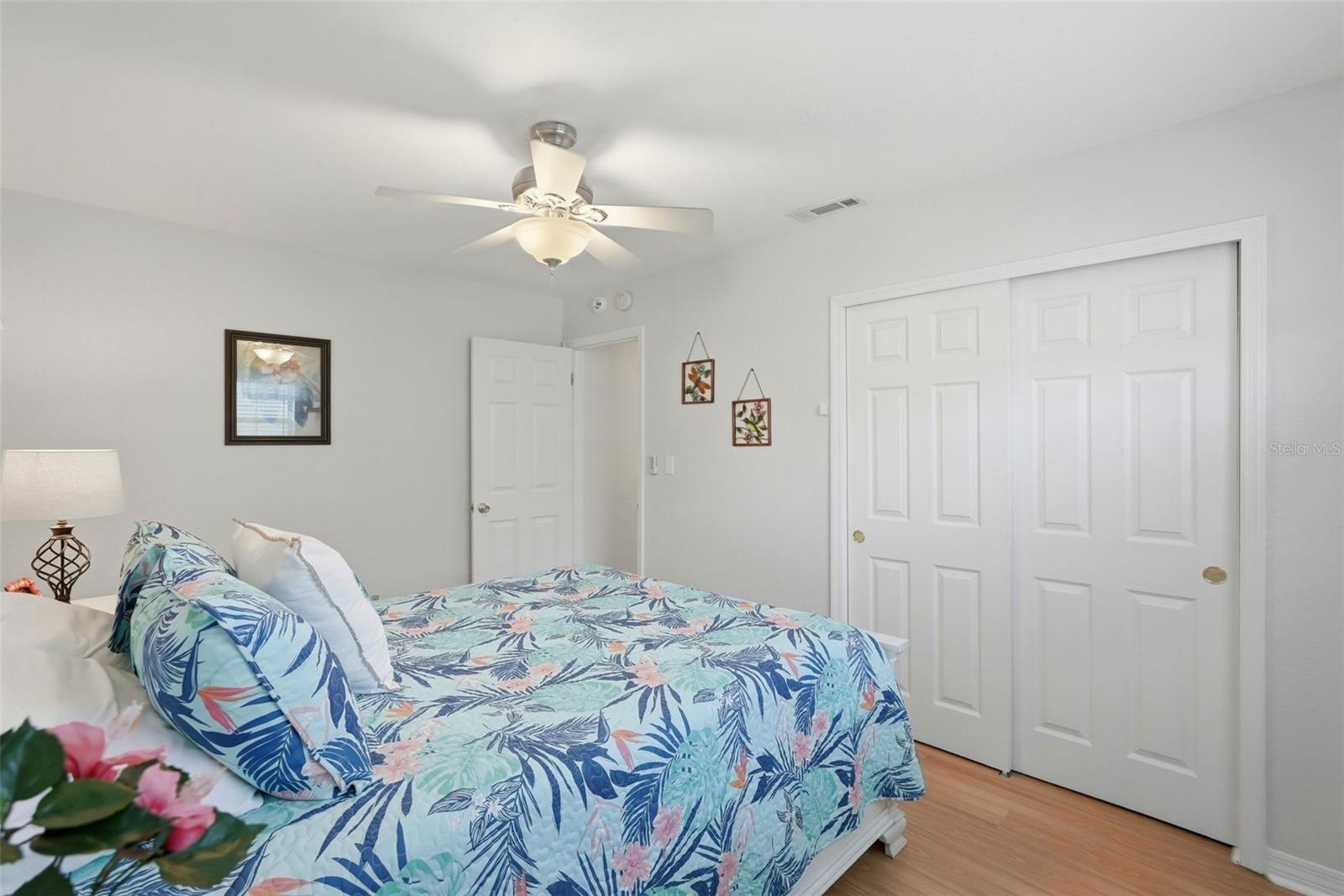 Image 21 of 34 For 5826 27th Terrace N