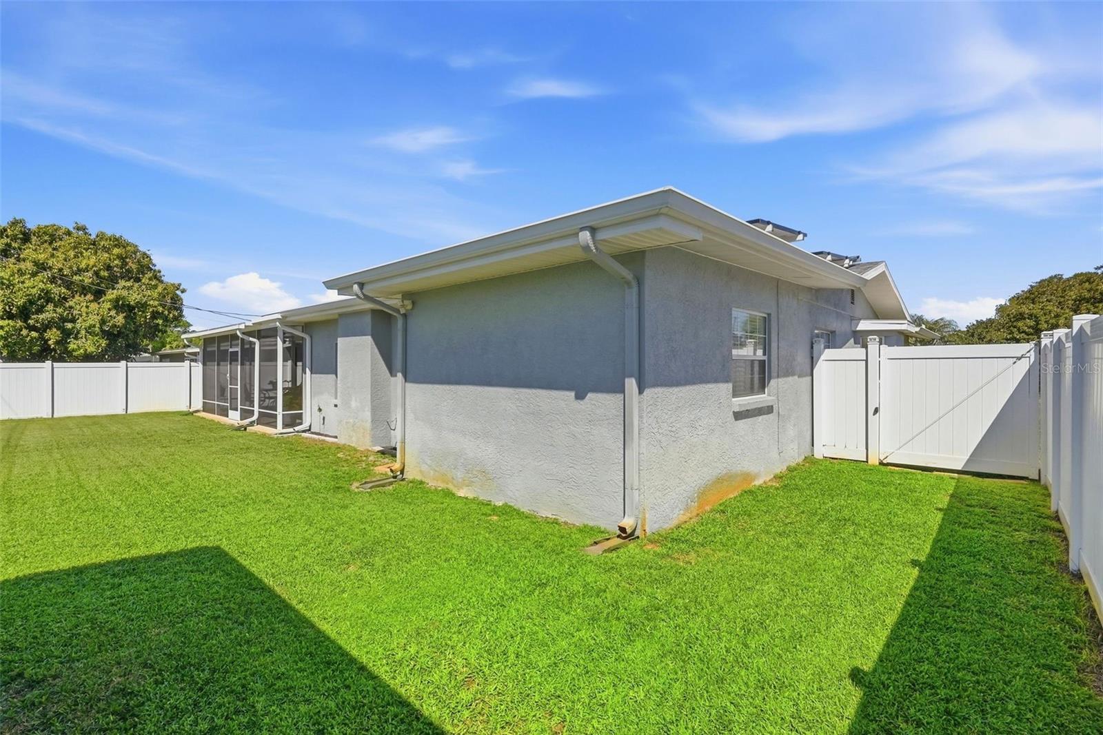 Image 31 of 34 For 5826 27th Terrace N