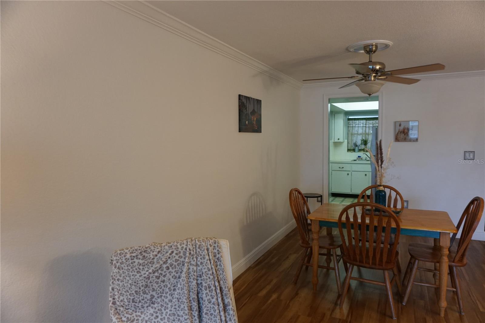 Image 5 of 22 For 1000 49th Street N 311