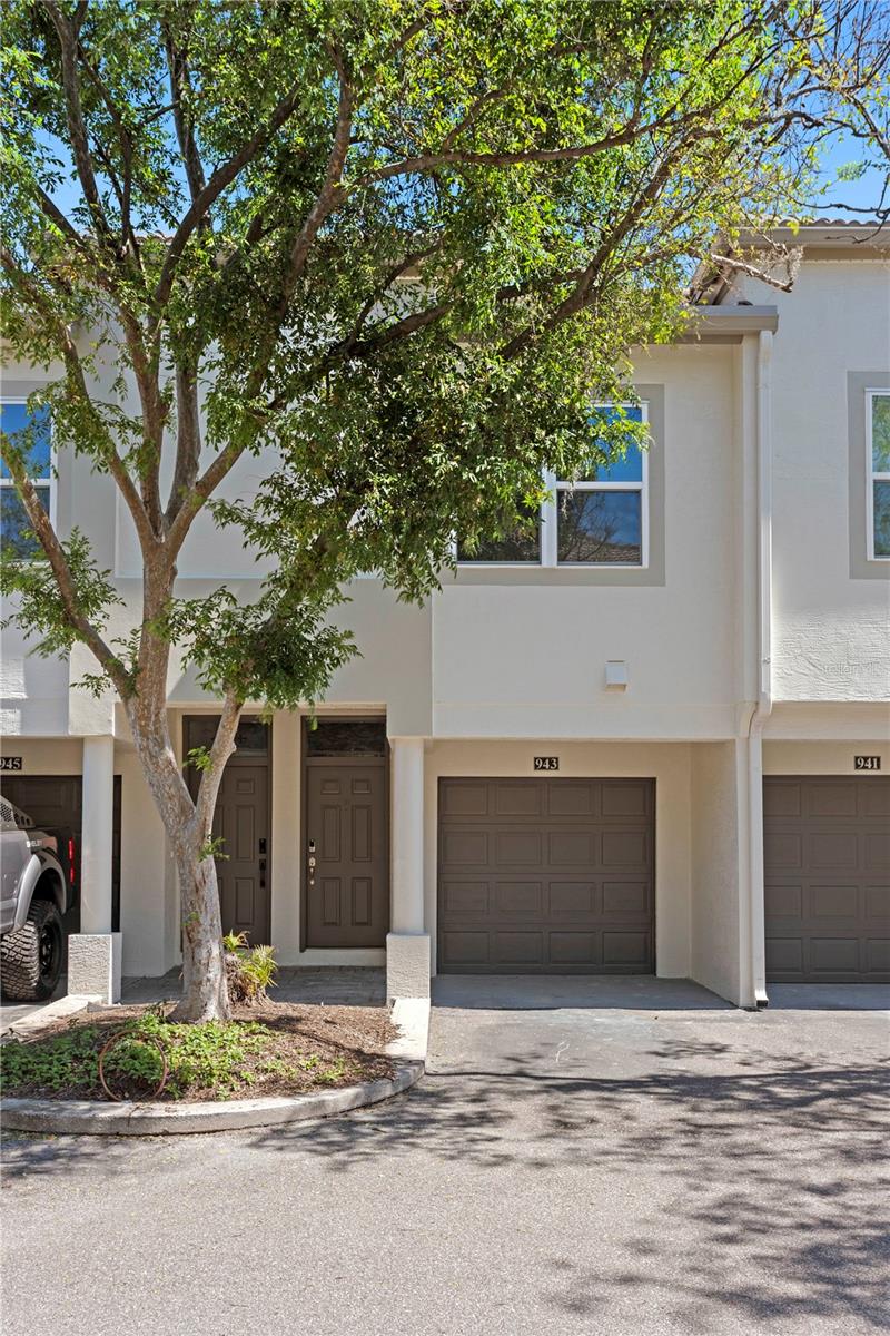 Details for 943 Normandy Trace Road, TAMPA, FL 33602