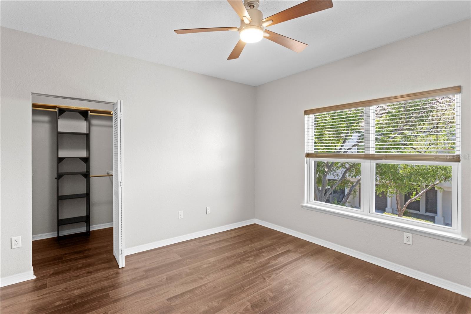 Image 22 of 51 For 943 Normandy Trace Road