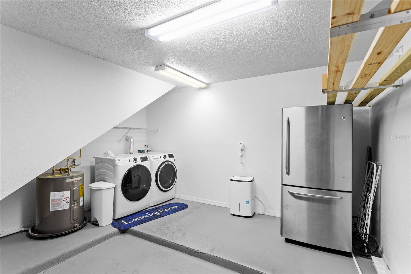 Image 29 of 51 For 943 Normandy Trace Road