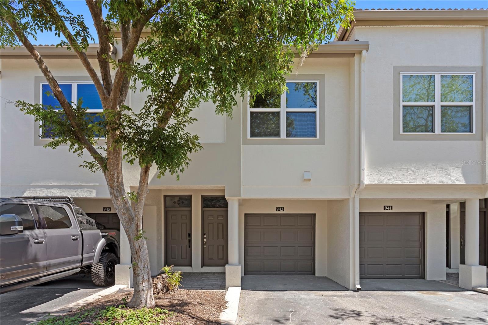 Image 31 of 51 For 943 Normandy Trace Road