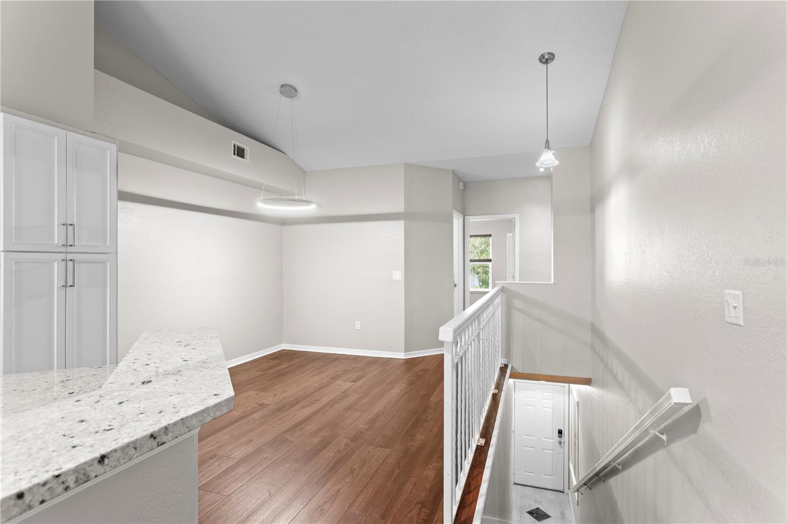 Image 7 of 51 For 943 Normandy Trace Road