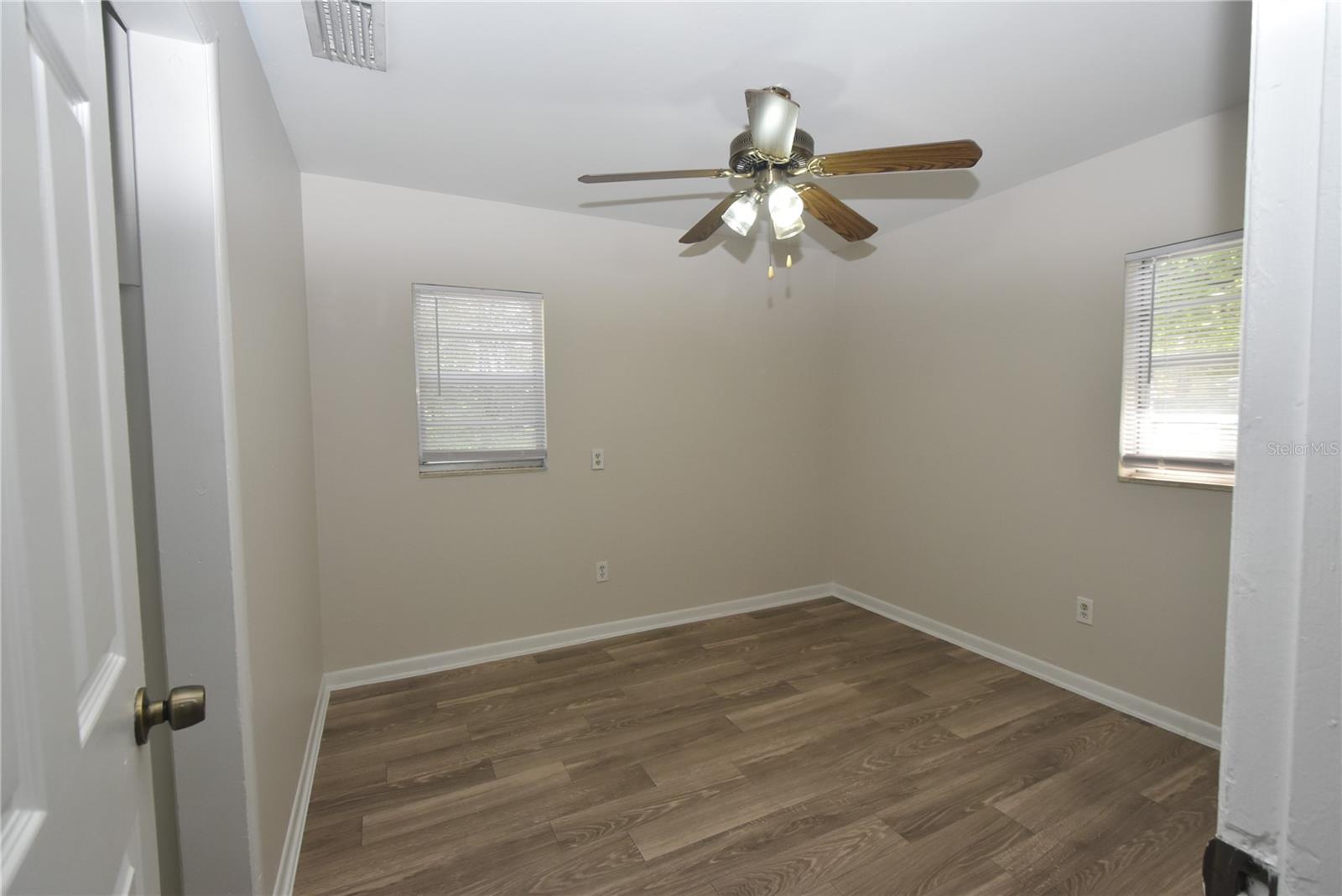 Image 12 of 13 For 10001 22nd Street